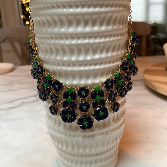 KATE SPADE Izu Blue Petals Statement Necklace EUC - Picture 3 of 10